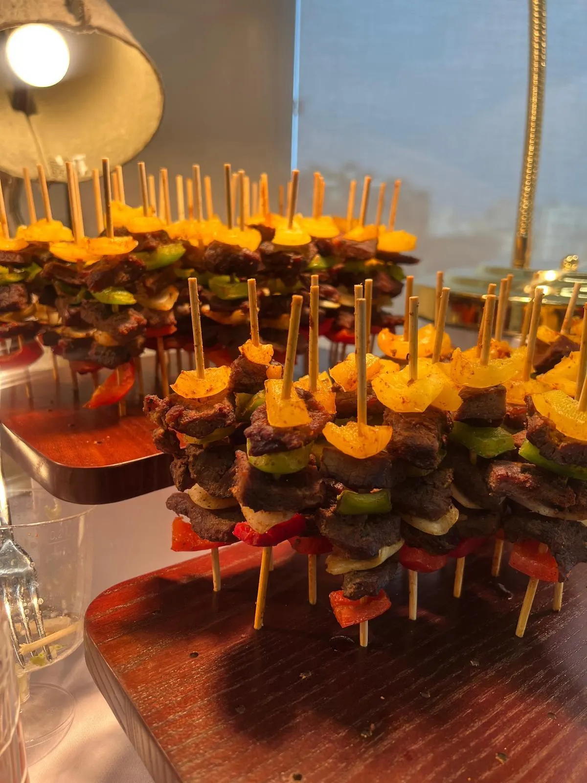 Beef and pepper skewers