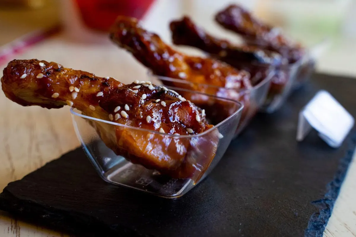 Sticky sesame chicken wings